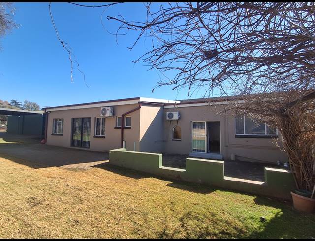 8 BEDROOM HOUSE FOR SALE IN MEYERTON CENTRAL